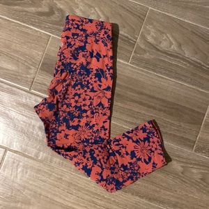Lululemon Align • Size 4 • Coral / Navy floral print